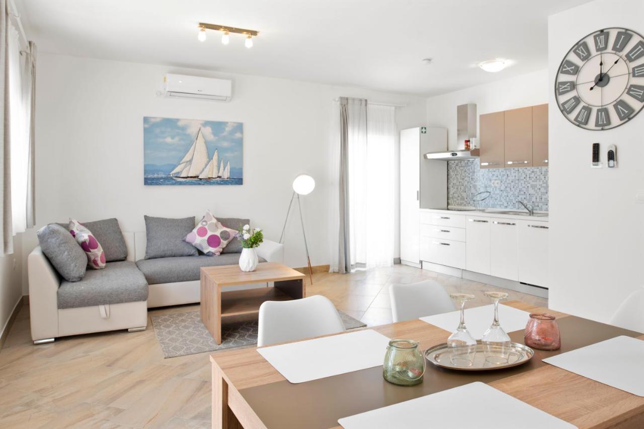 AAA Anić Amazing Apartments DELUXE Split Buitenkant foto