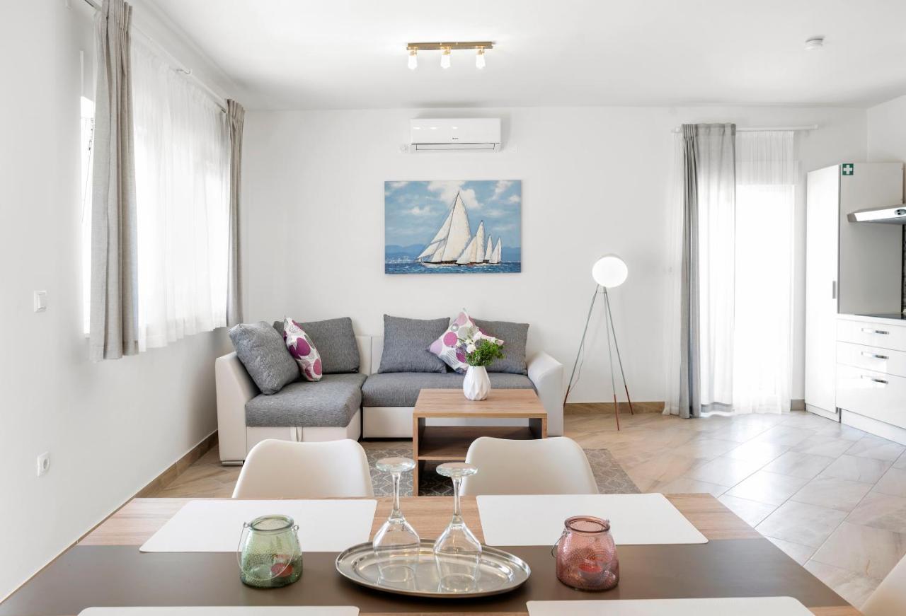 AAA Anić Amazing Apartments DELUXE Split Buitenkant foto