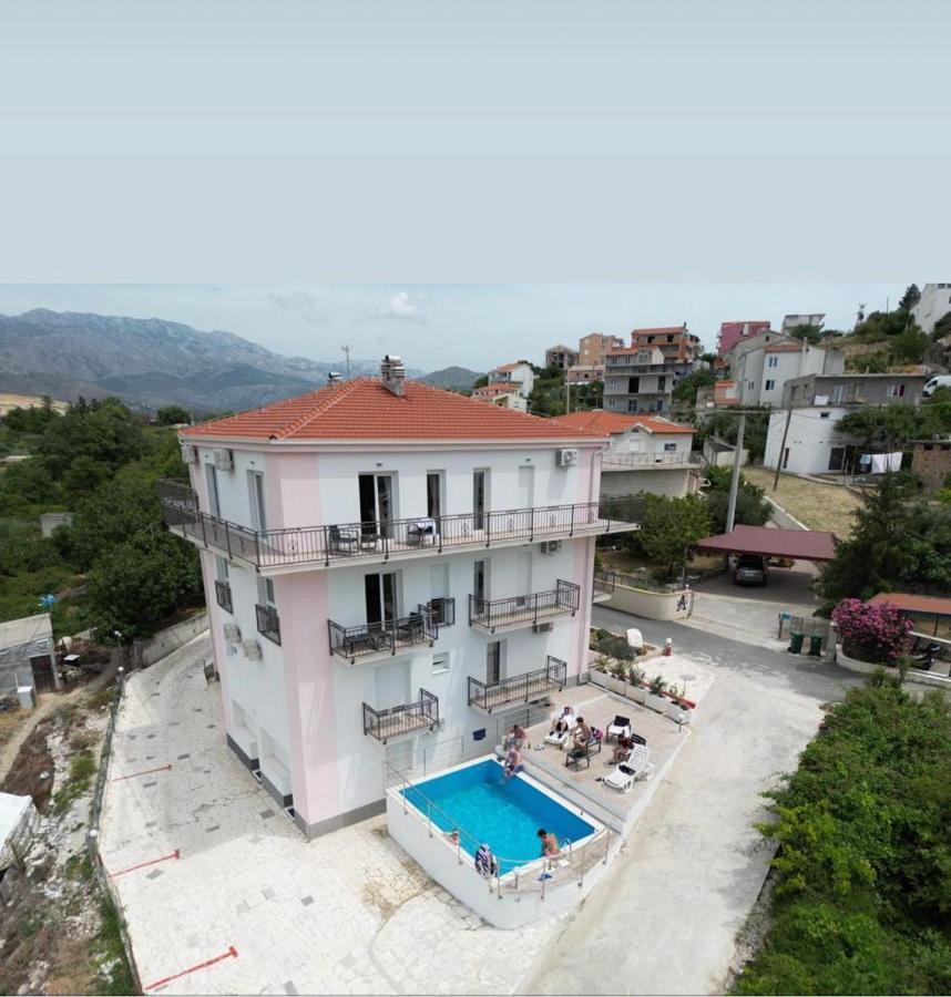 AAA Anić Amazing Apartments DELUXE Split Buitenkant foto