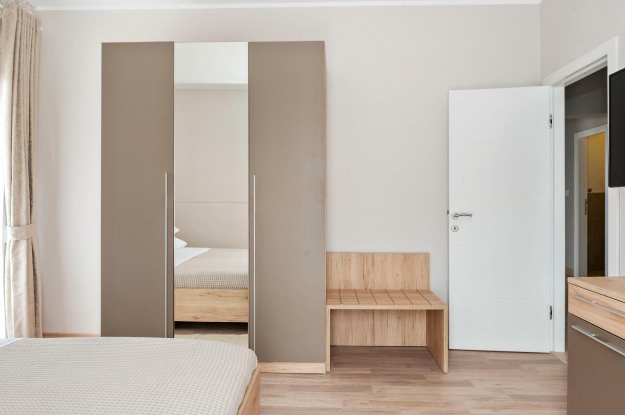 AAA Anić Amazing Apartments DELUXE Split Buitenkant foto