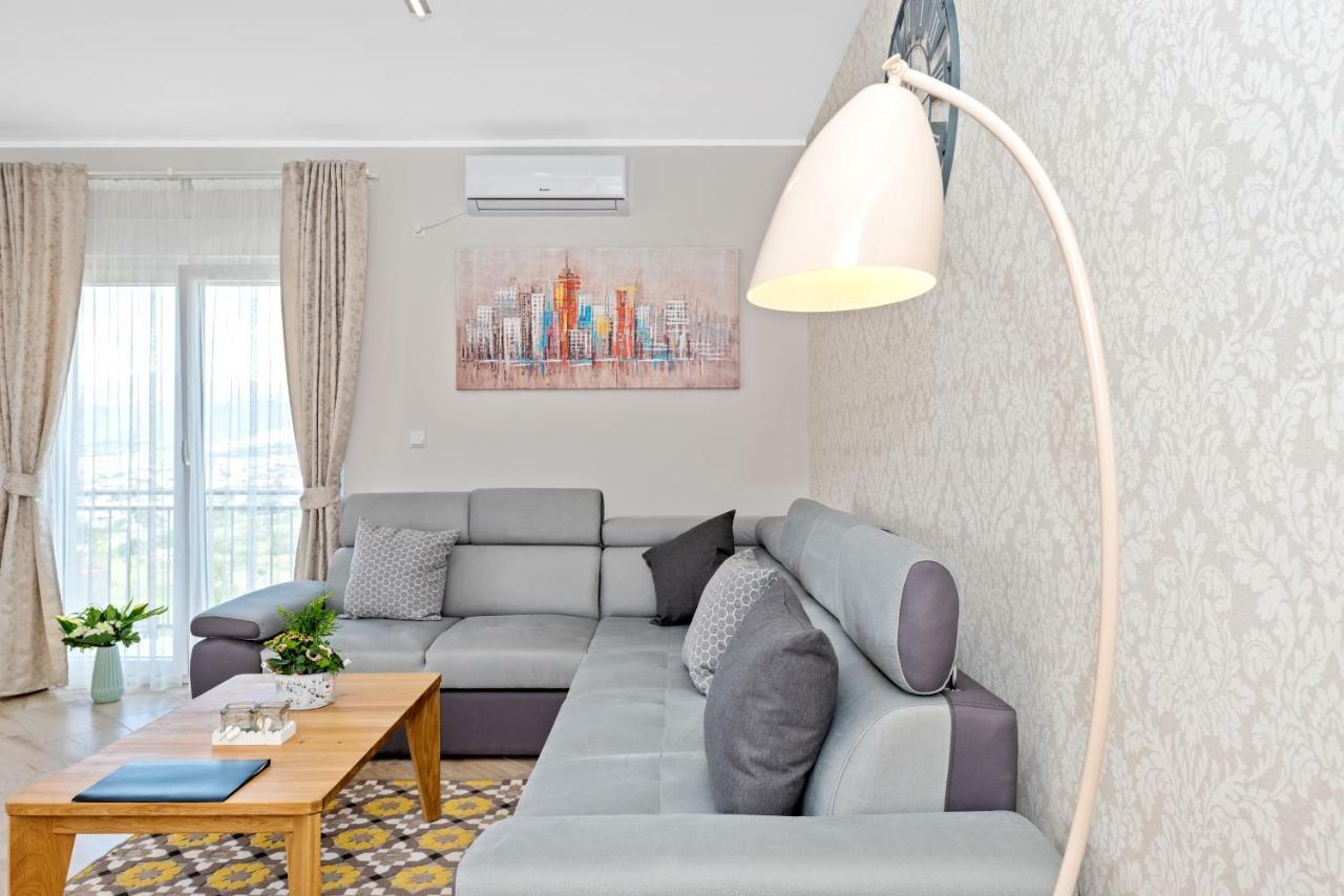 AAA Anić Amazing Apartments DELUXE Split Buitenkant foto