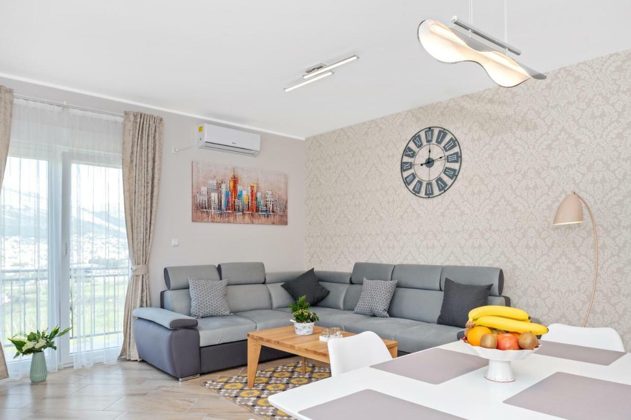 AAA Anić Amazing Apartments DELUXE Split Buitenkant foto
