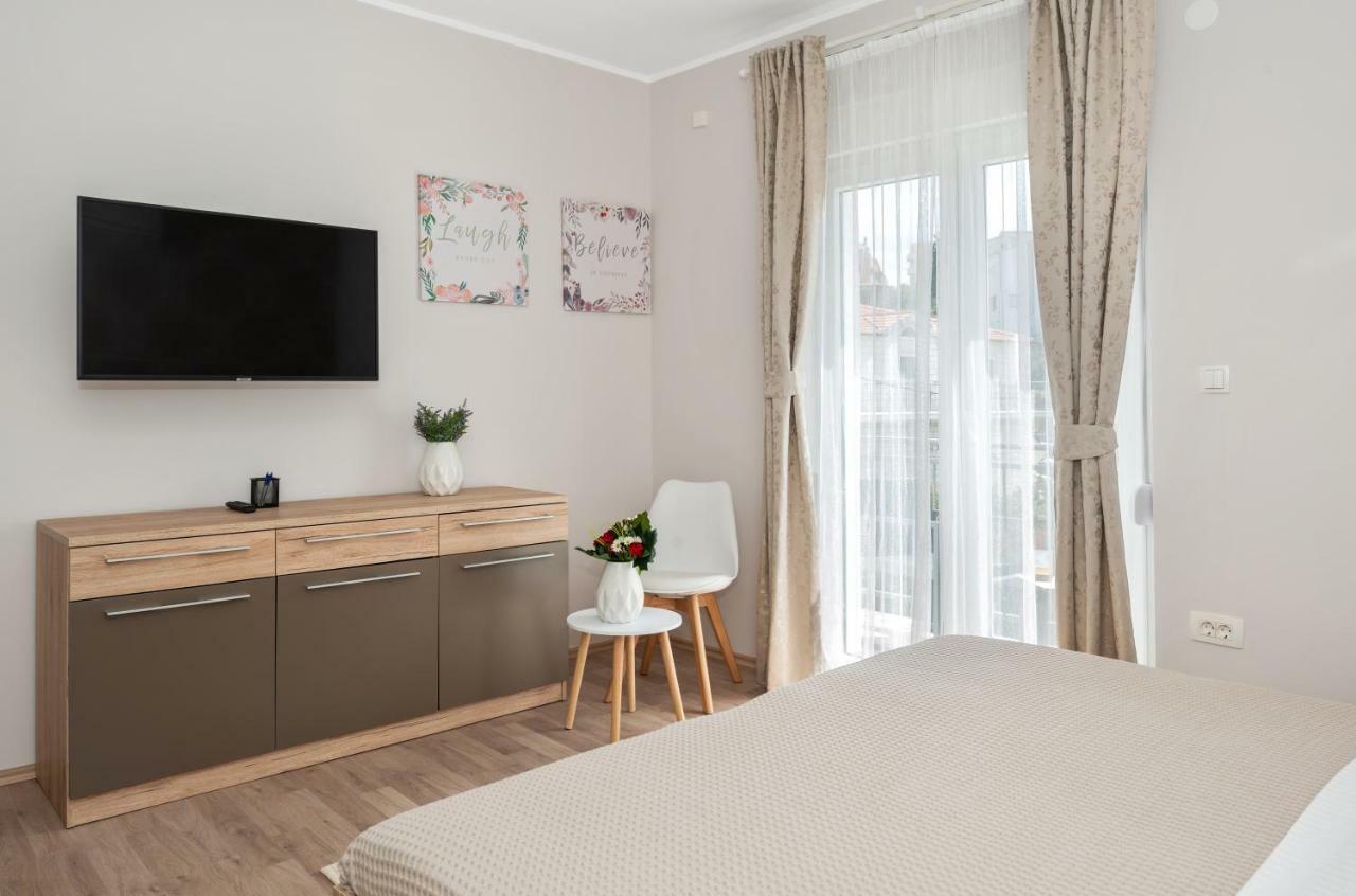 AAA Anić Amazing Apartments DELUXE Split Buitenkant foto